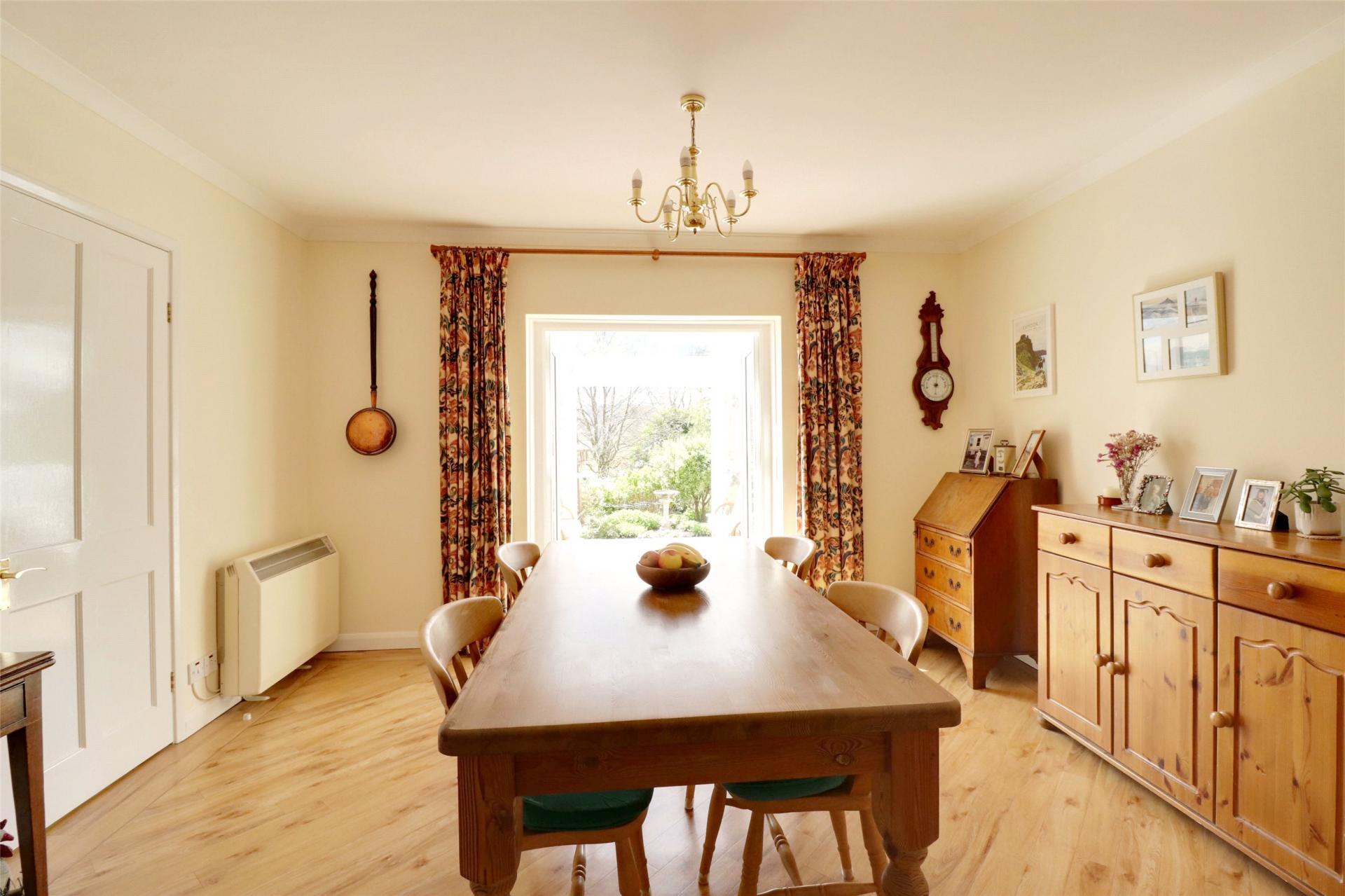 Detached House for sale with 4 bedrooms, Jury Road, Dulverton Fine