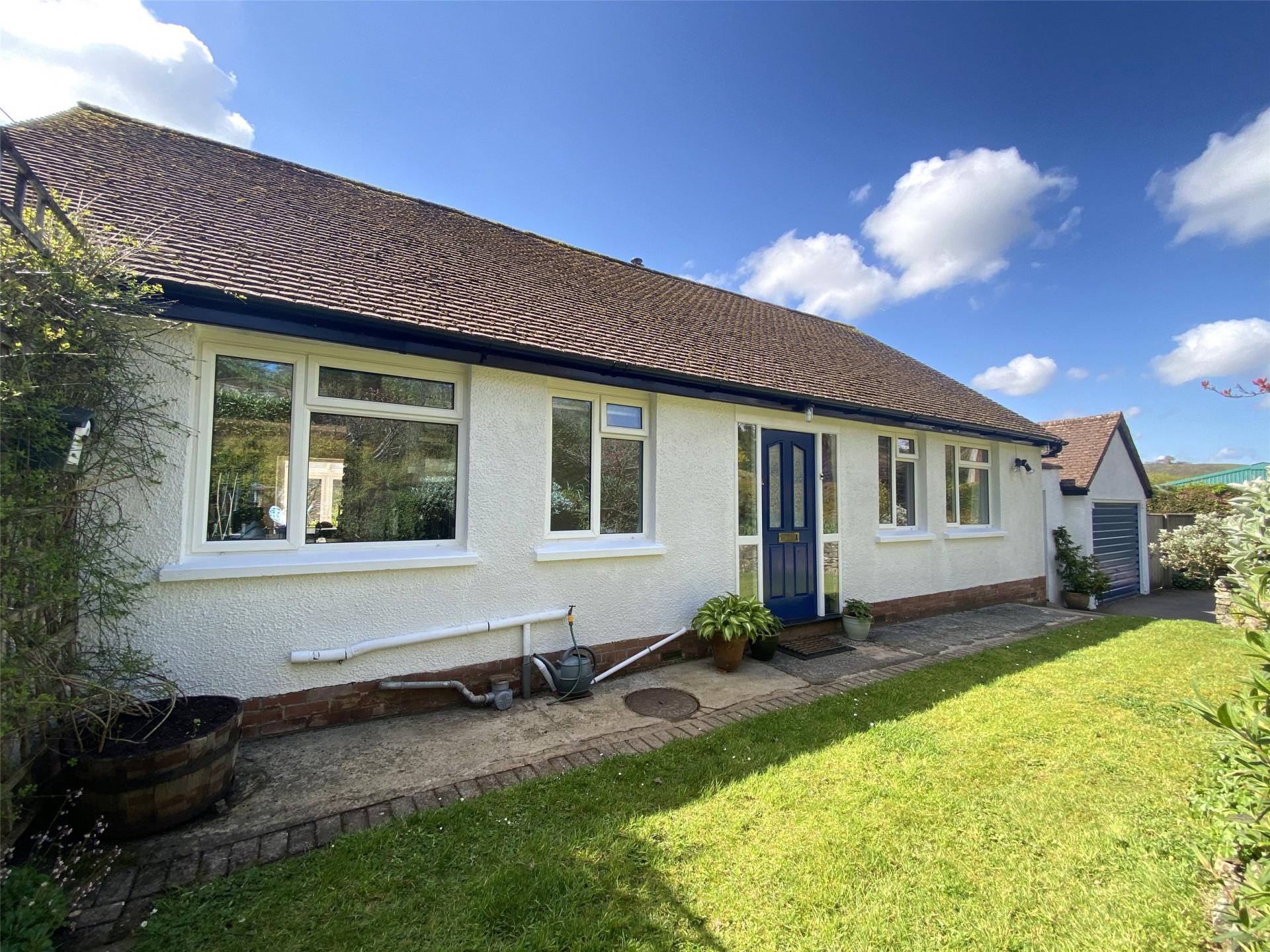 Detached House for sale with 4 bedrooms, Jury Road, Dulverton Fine