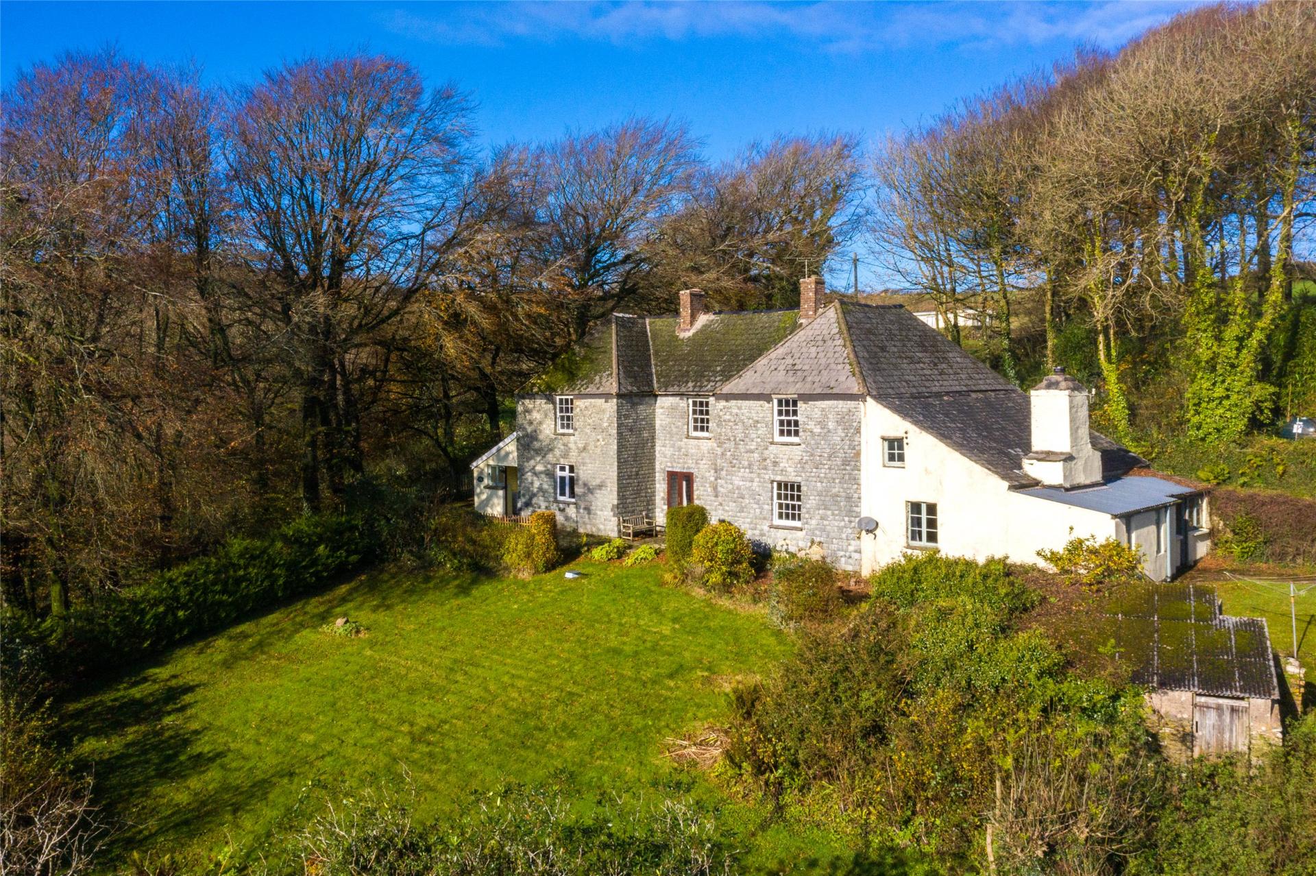 5 bedroom Detached House for sale in Devon