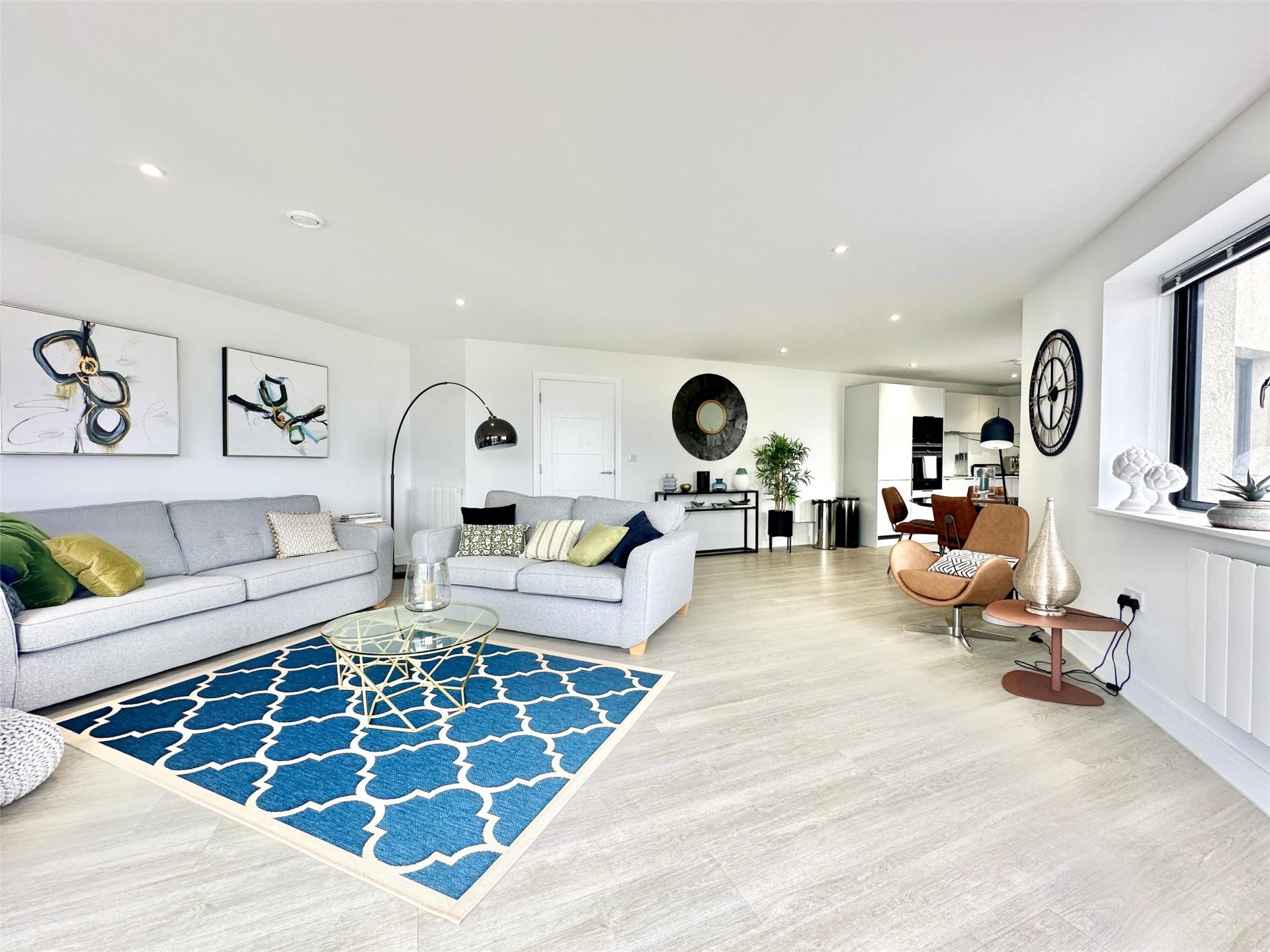 Apartment for sale with 2 bedrooms, Beach Road, Fine & Country