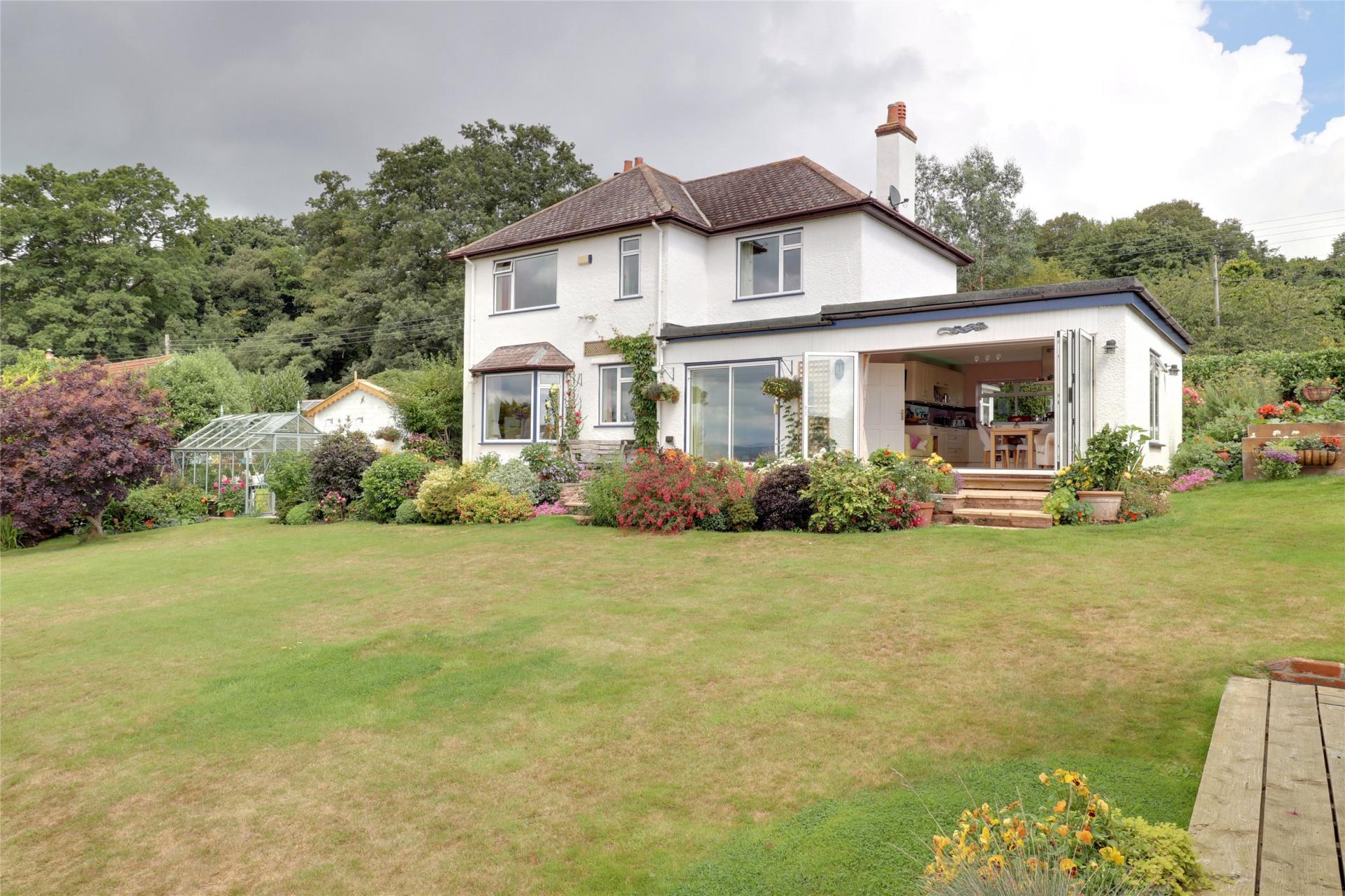 4 bedroom Detached House for sale in Taunton