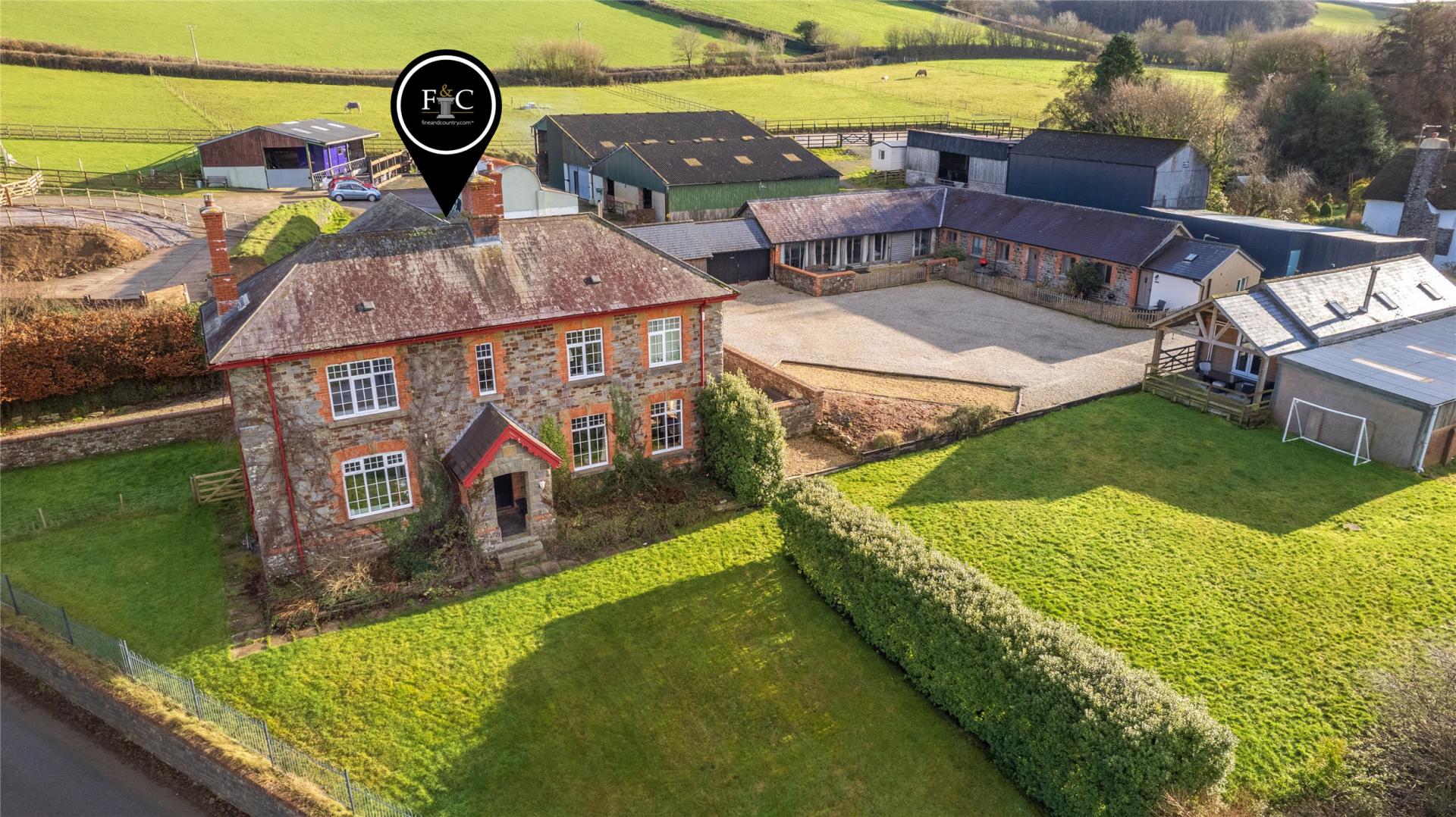 Detached House for sale with 5 bedrooms, Umberleigh, Devon Fine & Country