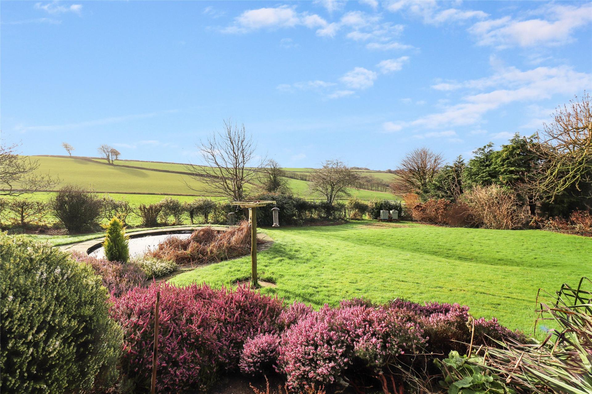 Detached House for sale with 3 bedrooms, Brayford, Barnstaple Fine