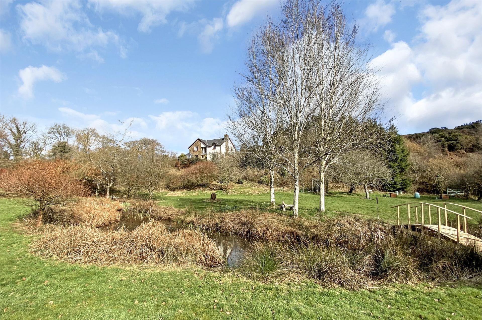 Detached House for sale with 5 bedrooms, Brayford, Barnstaple Fine