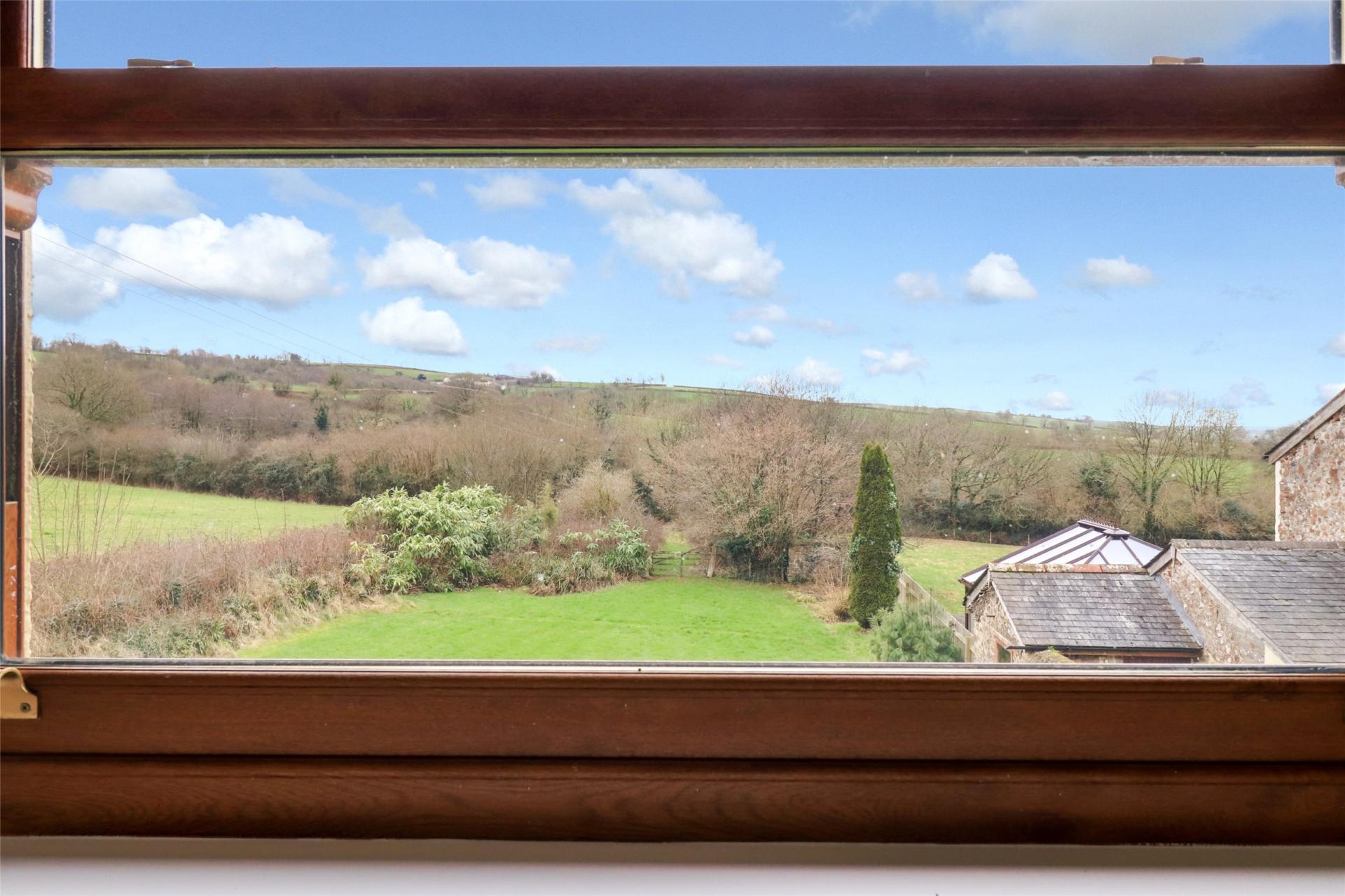 Detached House for sale with 5 bedrooms, East Ford Farm, Ash Mill