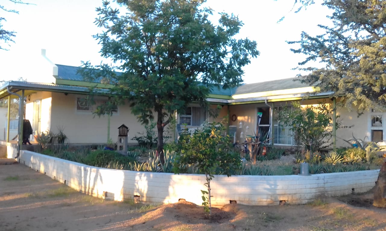 Small Holding for sale with 3 bedrooms, Omaruru, Omaruru Fine & Country