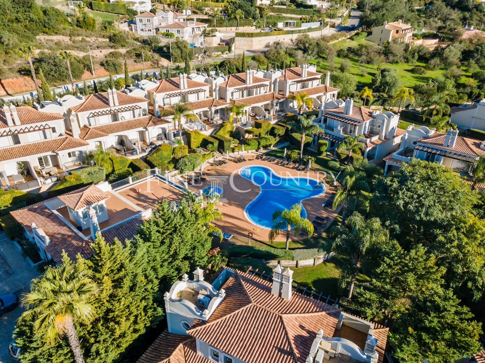 Townhouse for sale with 4 bedrooms, Almancil Luxury 4bedroom