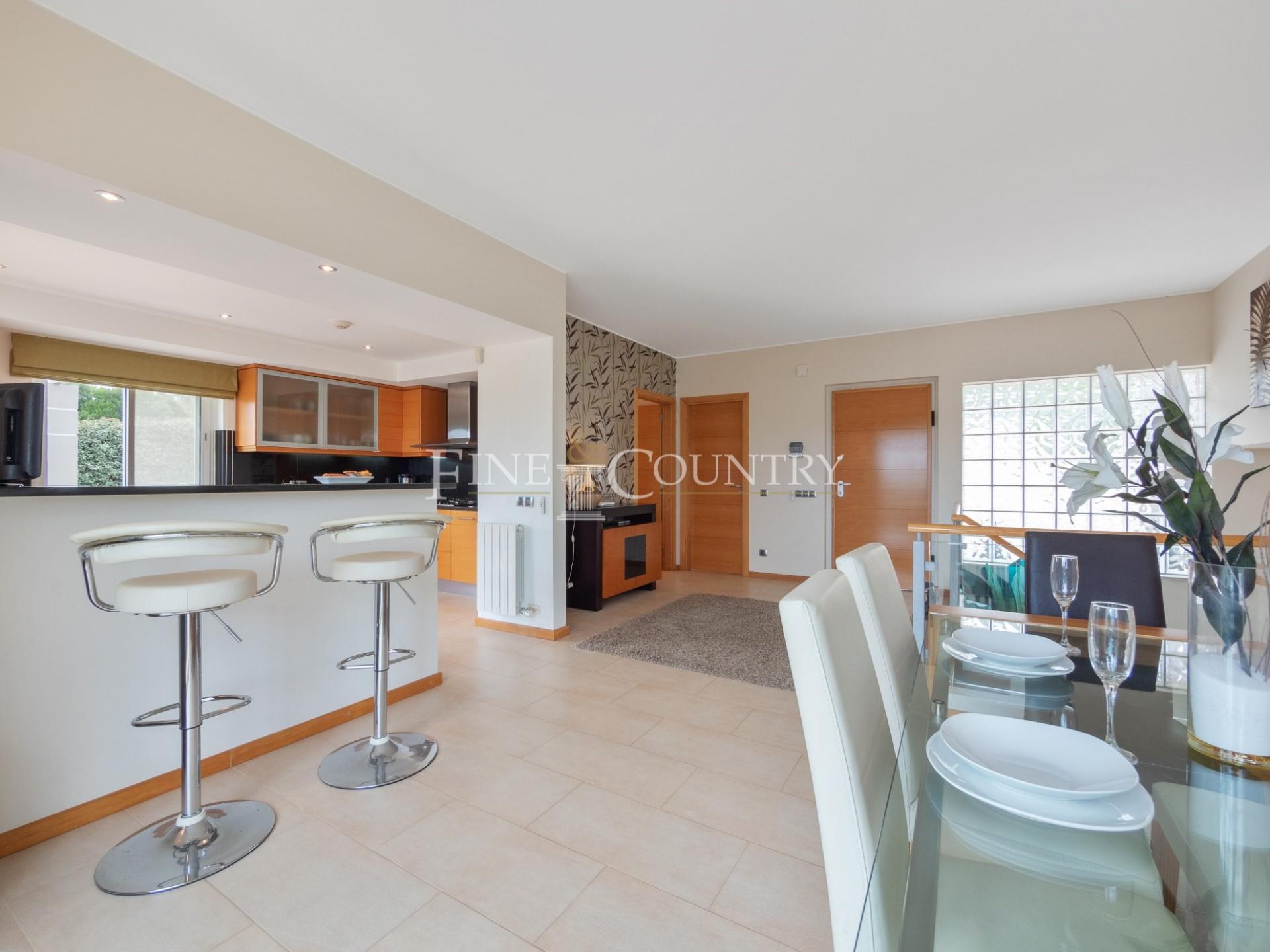 Detached House for sale with 3 bedrooms, Carvoeiro Independent 3