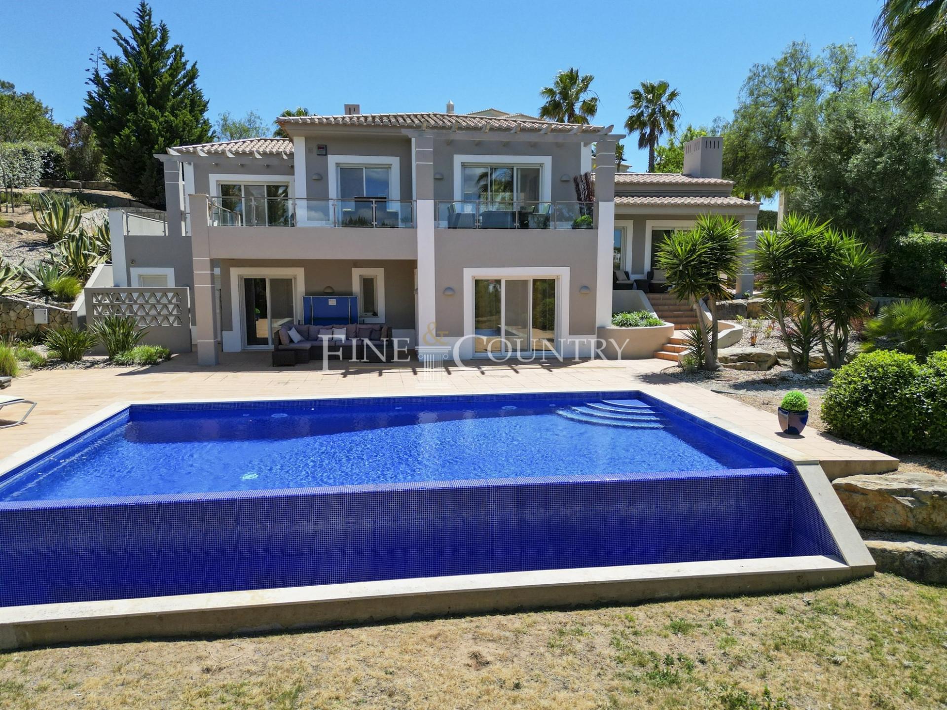 Detached House for sale with 3 bedrooms, Carvoeiro Independent 3