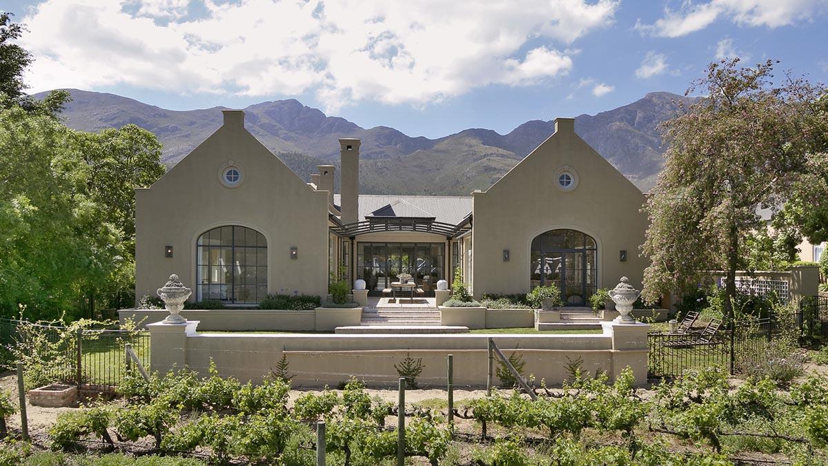 House for sale with 4 bedrooms, Franschhoek, Franschhoek Fine & Country