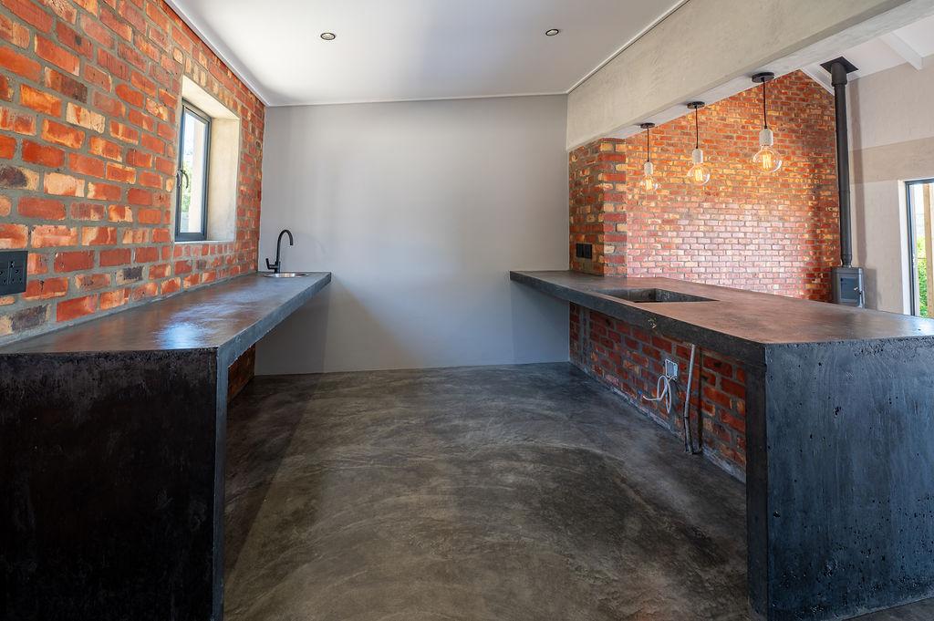 House for sale with 2 bedrooms, Westford Bridge, Knysna Fine & Country