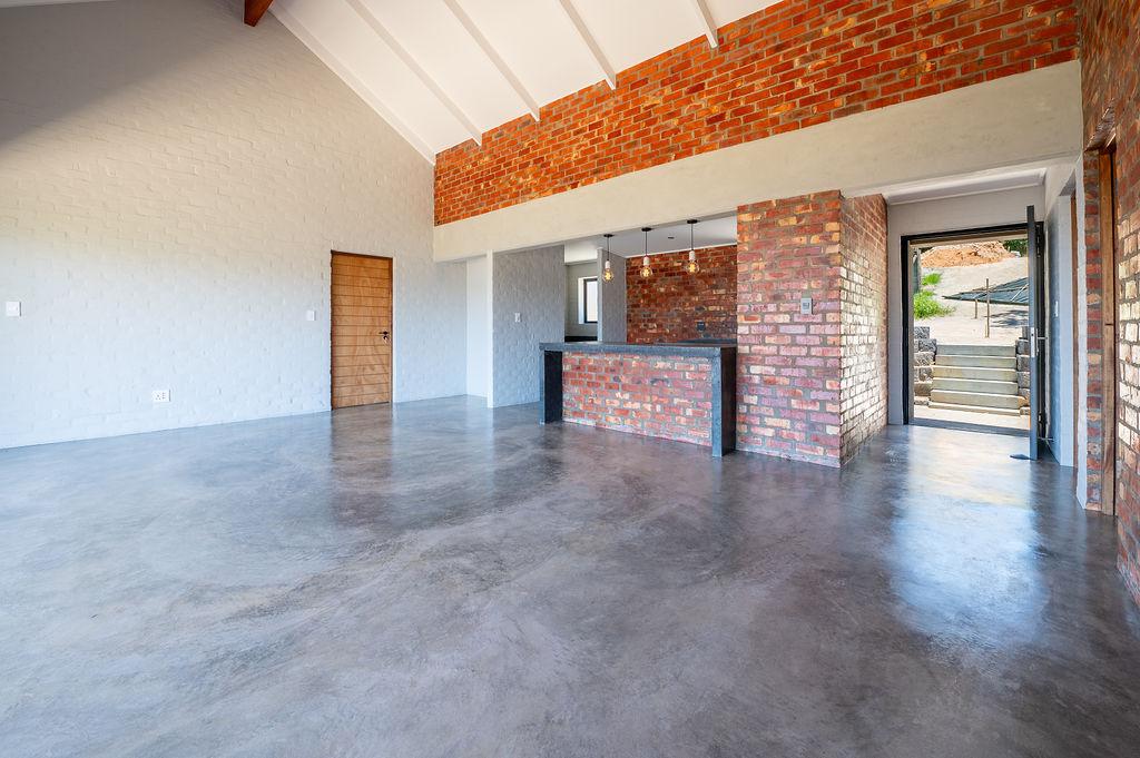 House for sale with 2 bedrooms, Westford Bridge, Knysna Fine & Country