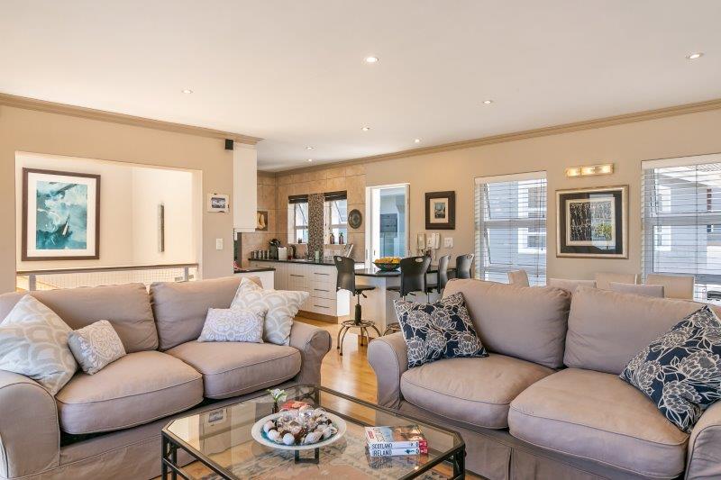 Townhouse for sale with 3 bedrooms, Paradise, Knysna Fine & Country