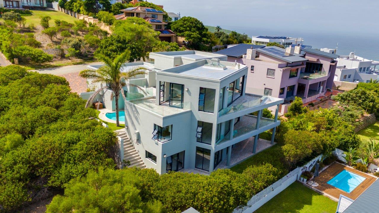 House for sale with 6 bedrooms, Brenton On Sea, Knysna Fine & Country