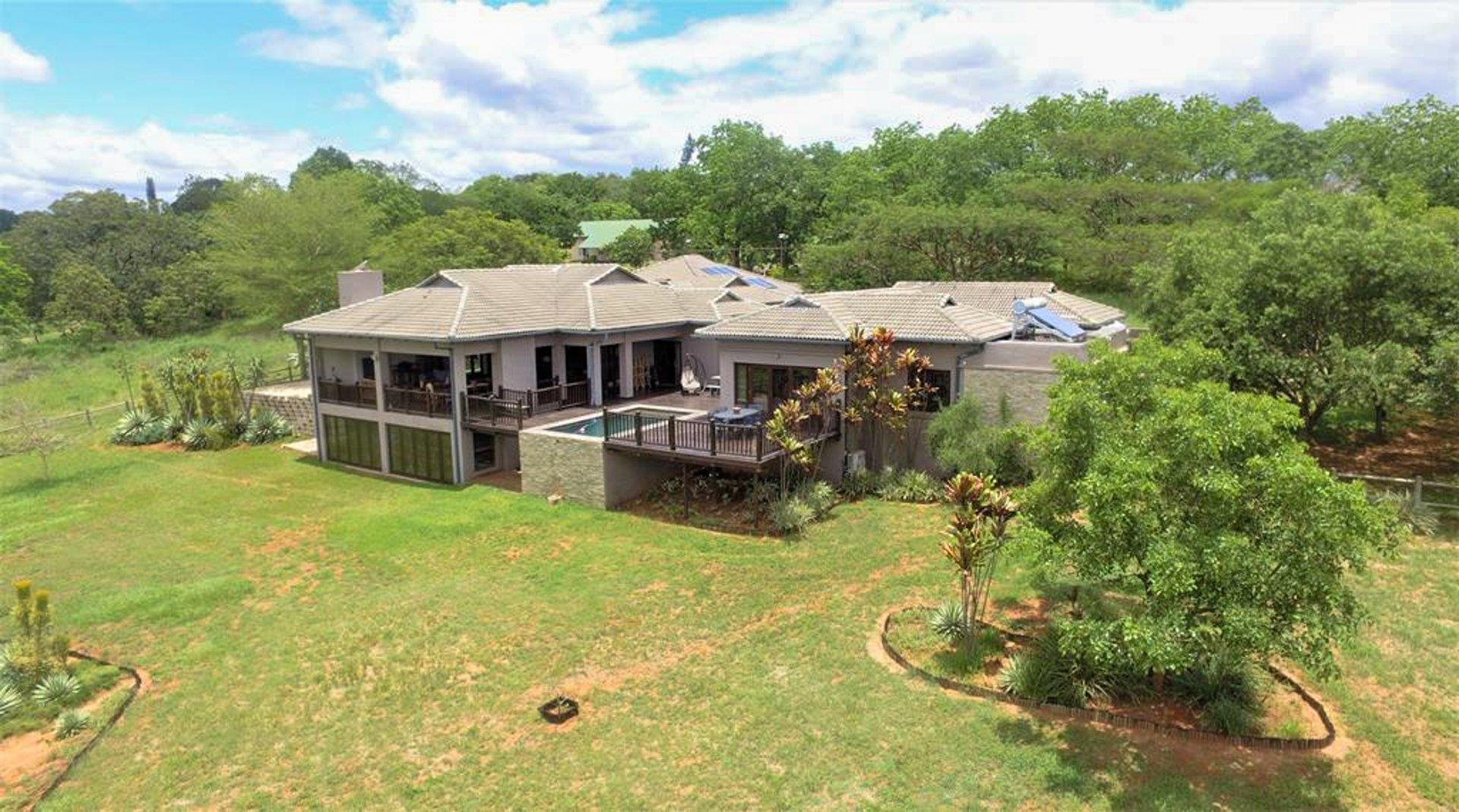 5 bedroom House for sale in White River