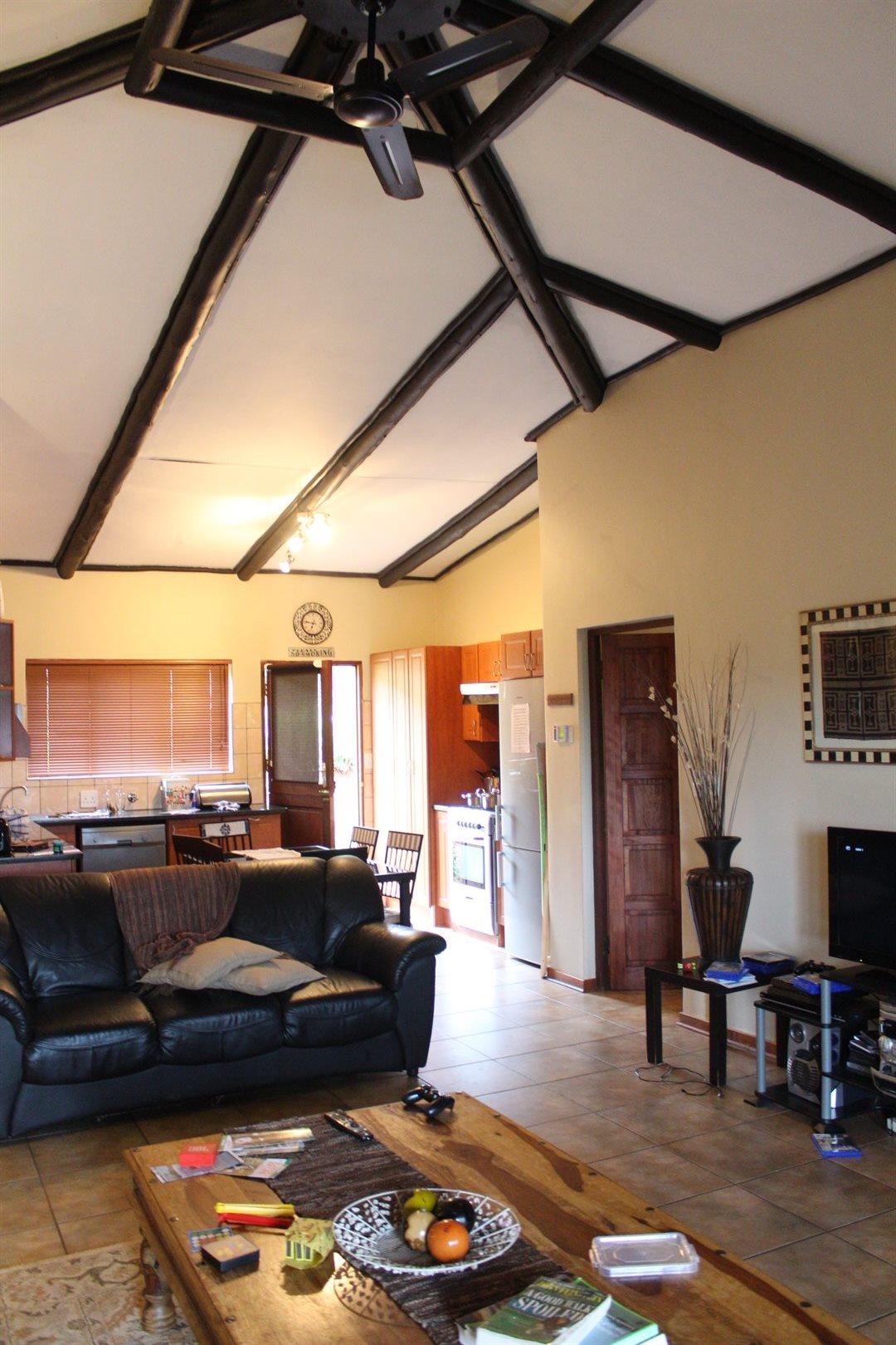 3 Bedroom House For Sale In White River