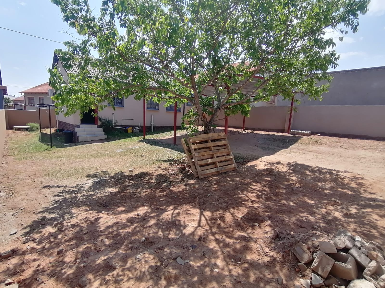 House for sale with 2 bedrooms, Karino, Nelspruit Fine & Country