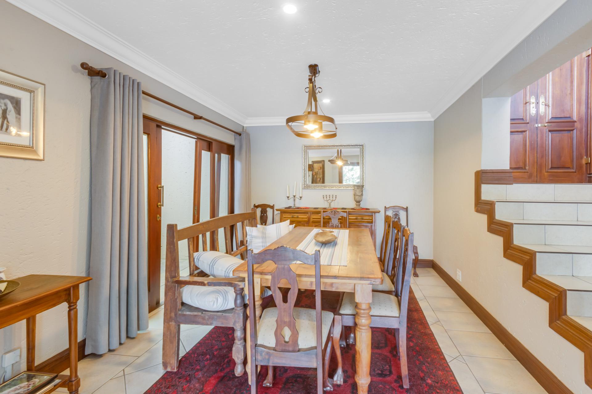 House for sale with 3 bedrooms, 6, Muirfield Close Fine & Country