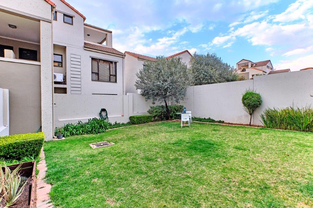 Apartment for sale with 1 bedroom, 108, Hornbill Rd Fine & Country