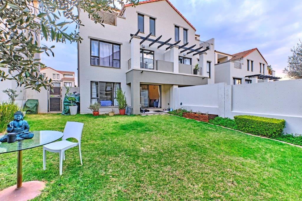 Apartment for sale with 1 bedroom, 108, Hornbill Rd Fine & Country