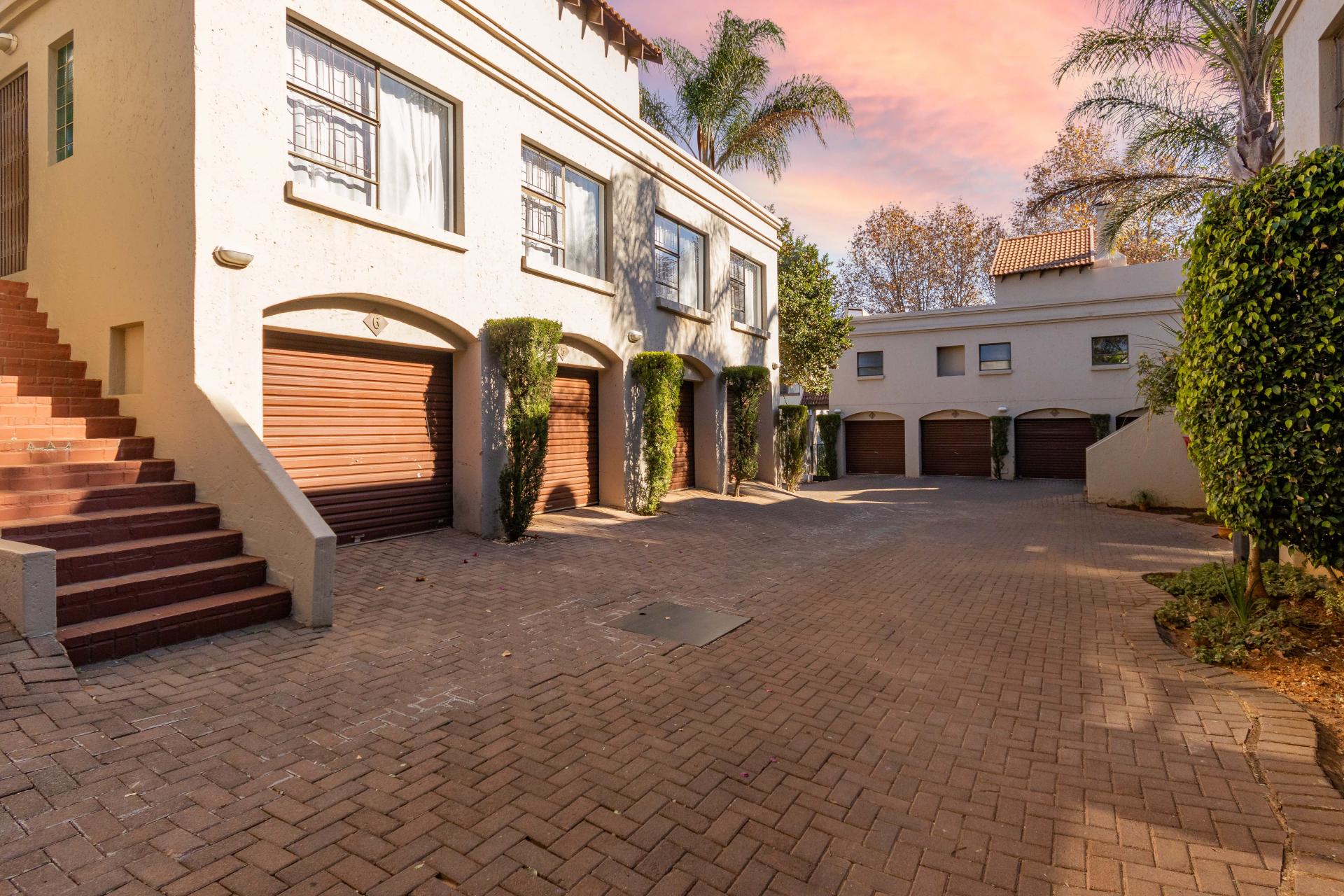 3 bedroom Apartment for sale in Randburg