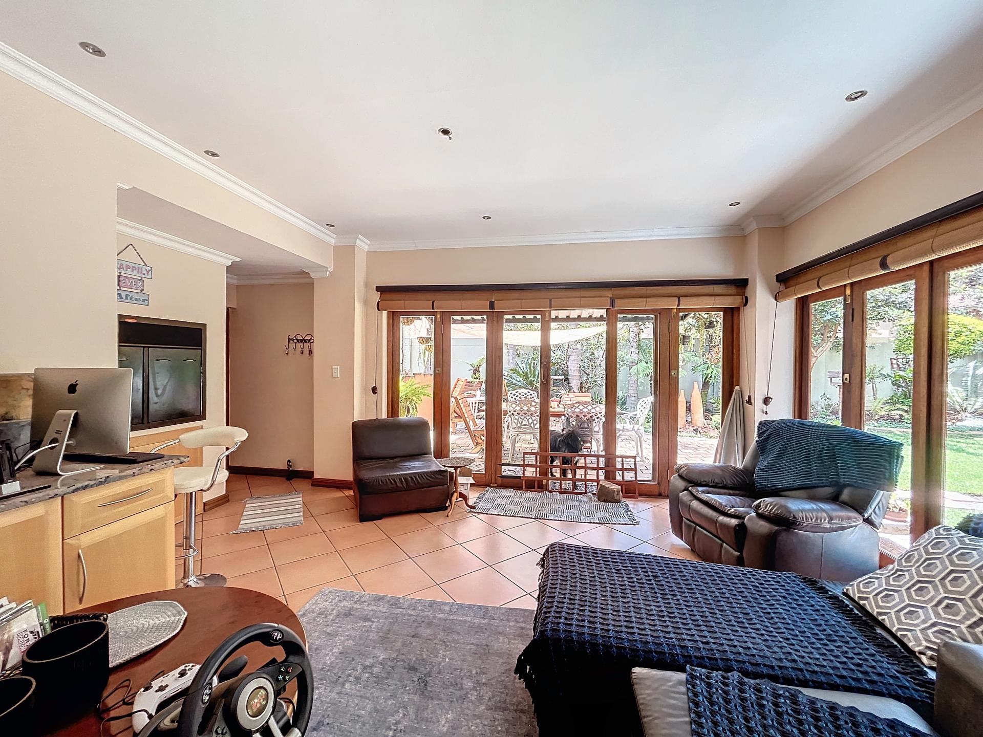 House for sale with 4 bedrooms, Clearwater Flyfishing Estate, Pretoria