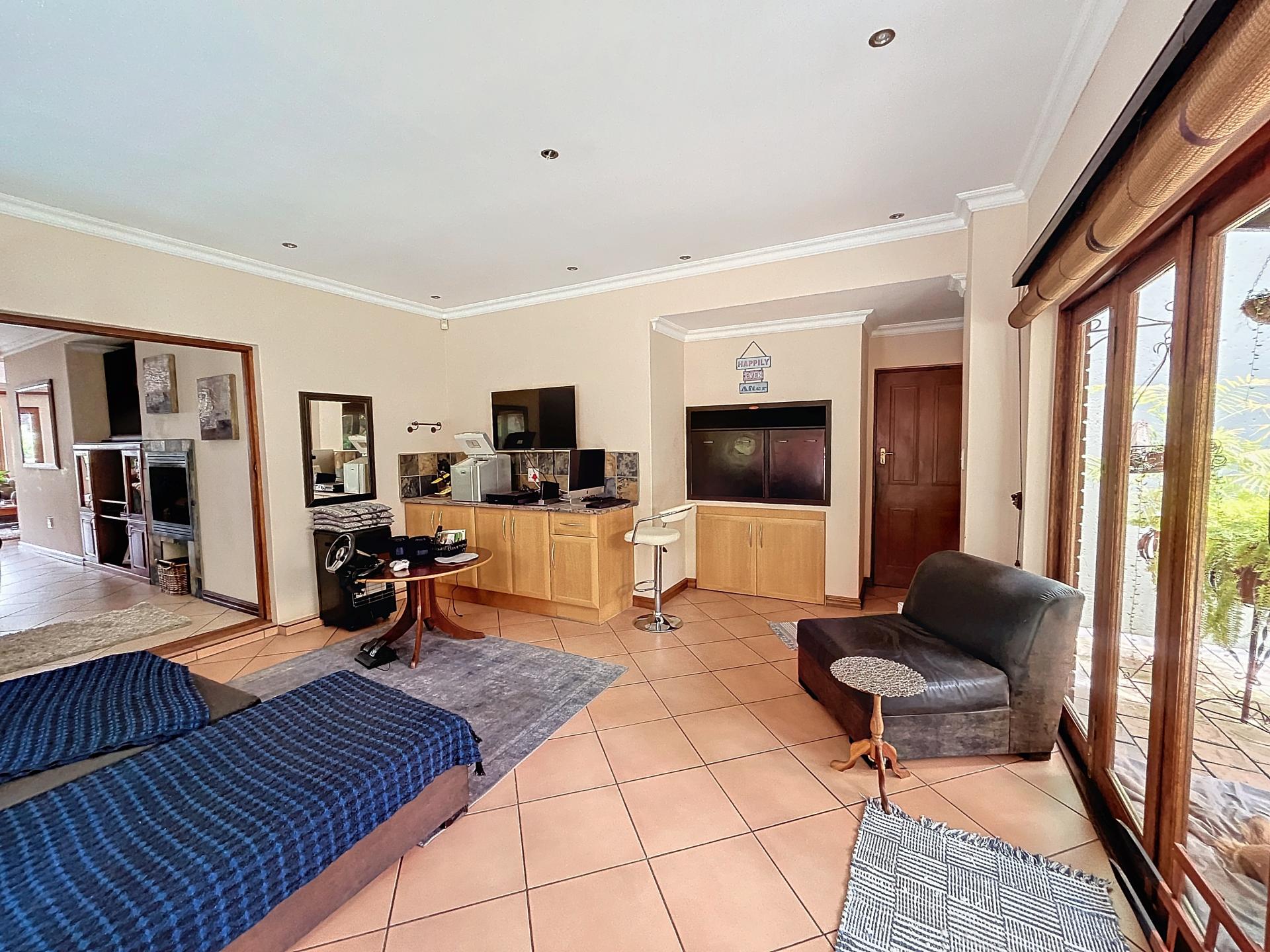 House for sale with 4 bedrooms, Clearwater Flyfishing Estate, Pretoria