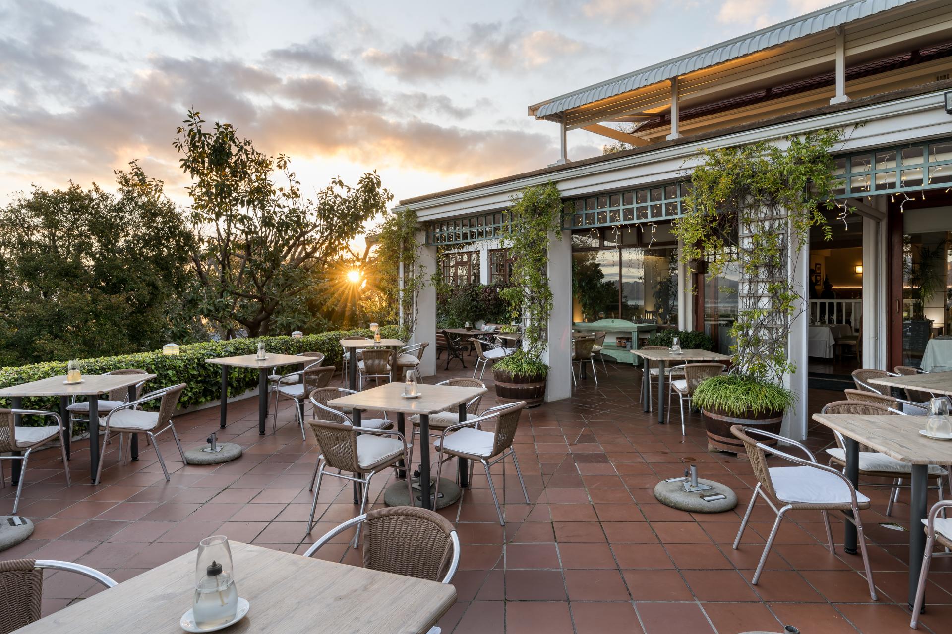 Property for sale with 3 bedrooms, Montclair, Somerset West Fine