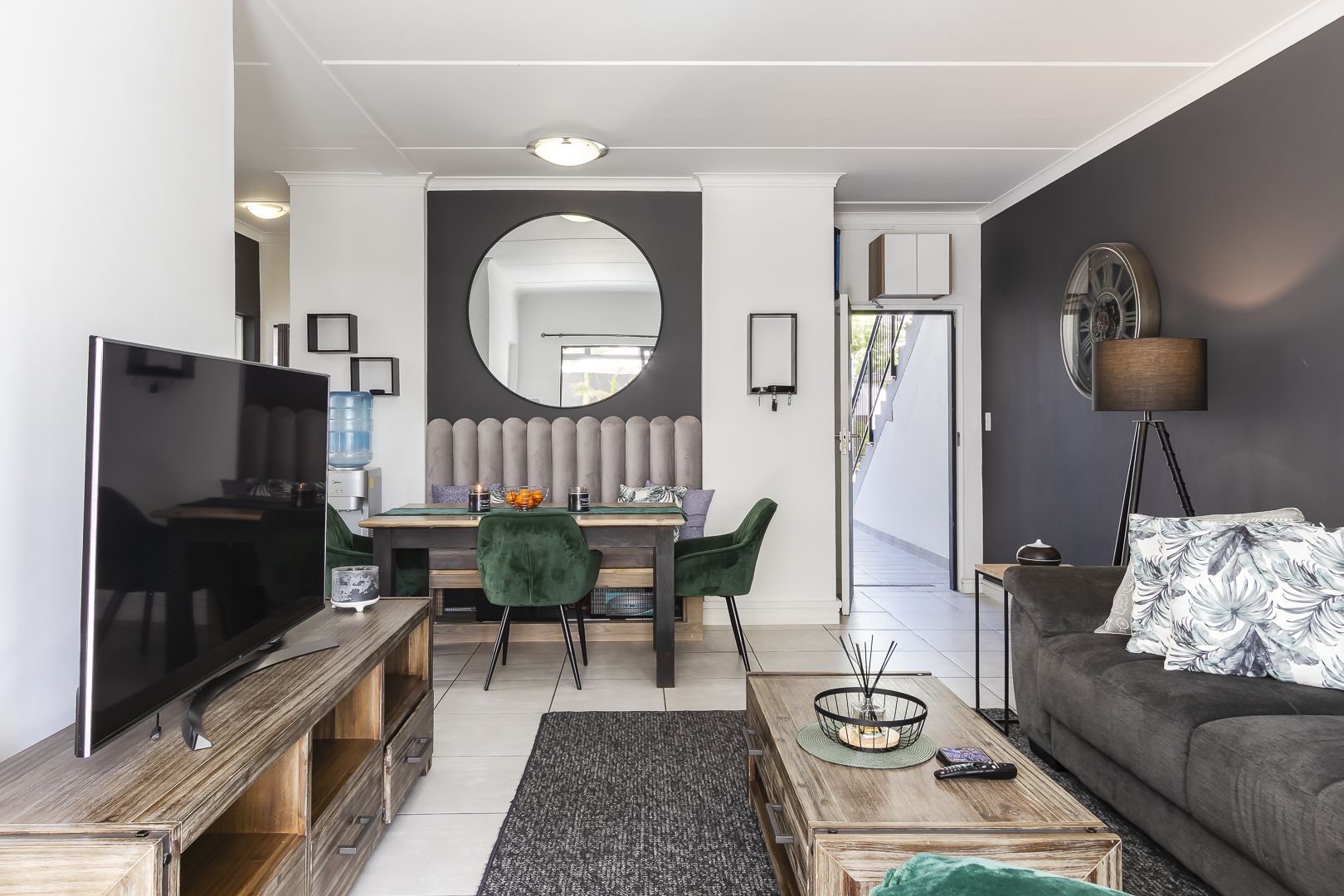 Apartment for sale with 3 bedrooms, Paardevlei, Somerset West Fine