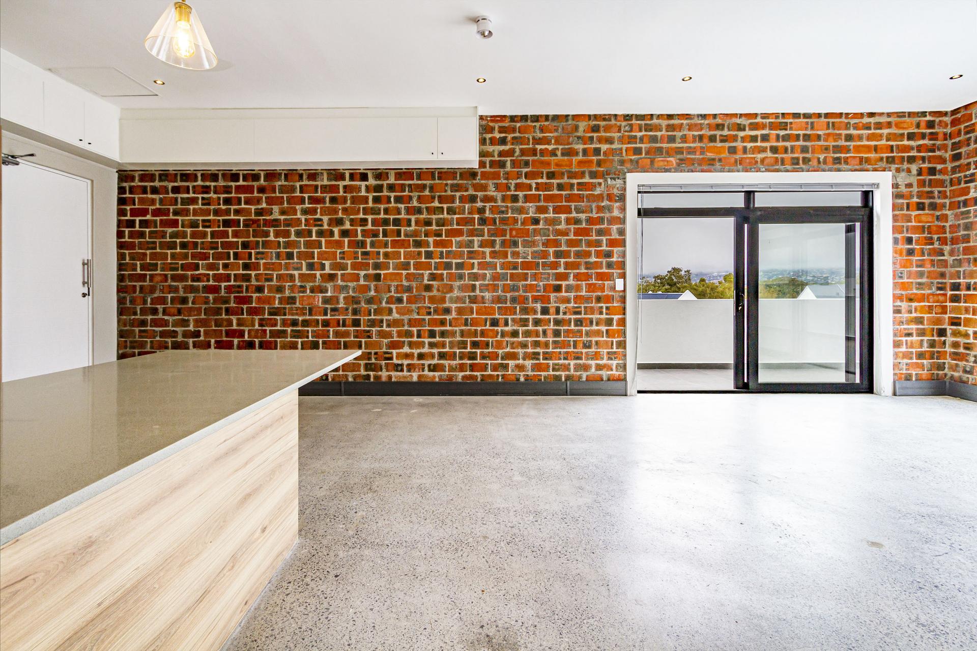 Penthouse to rent with 2 bedrooms, Paardevlei, Somerset West Fine