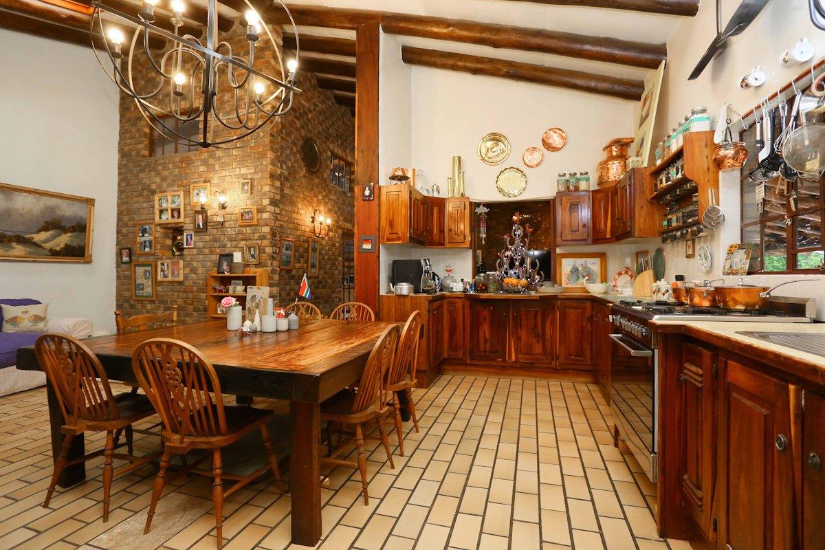 Farm for sale with 5 bedrooms, Sun Valley, Midrand Fine & Country