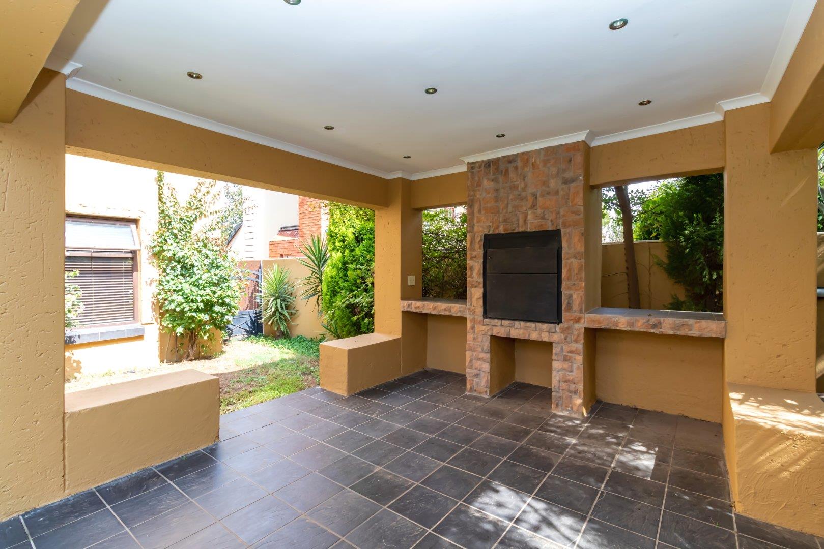 House to rent with 3 bedrooms, Montecello Estate, Midrand Fine & Country