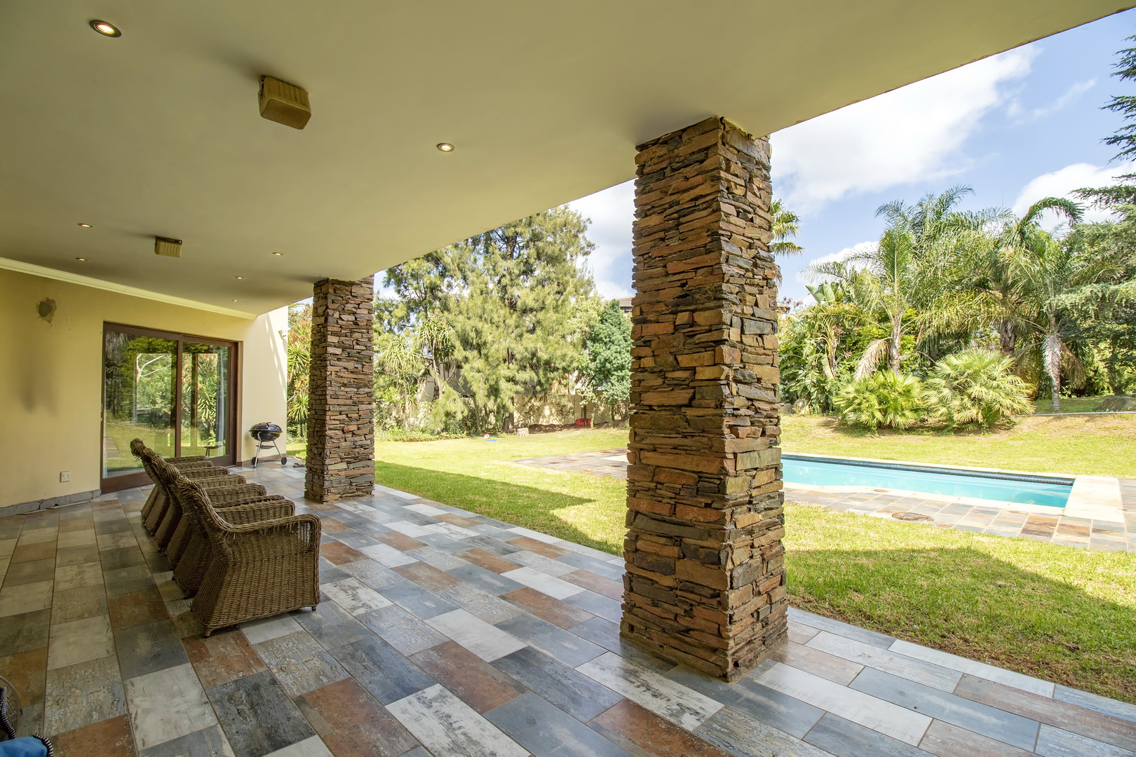 House for sale with 3 bedrooms, Summerset, Midrand Fine & Country