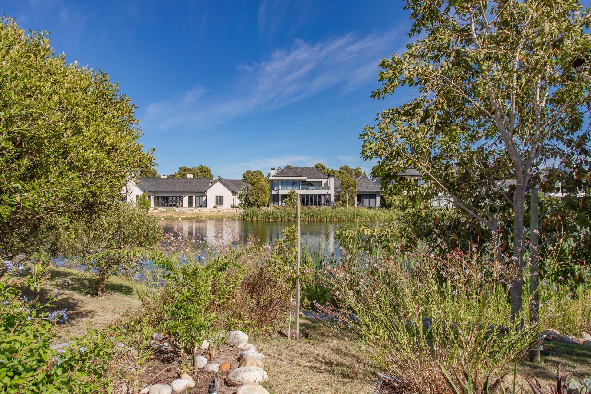 Property for sale with 3 bedrooms, Pearl Valley at Val de Vie, Paarl