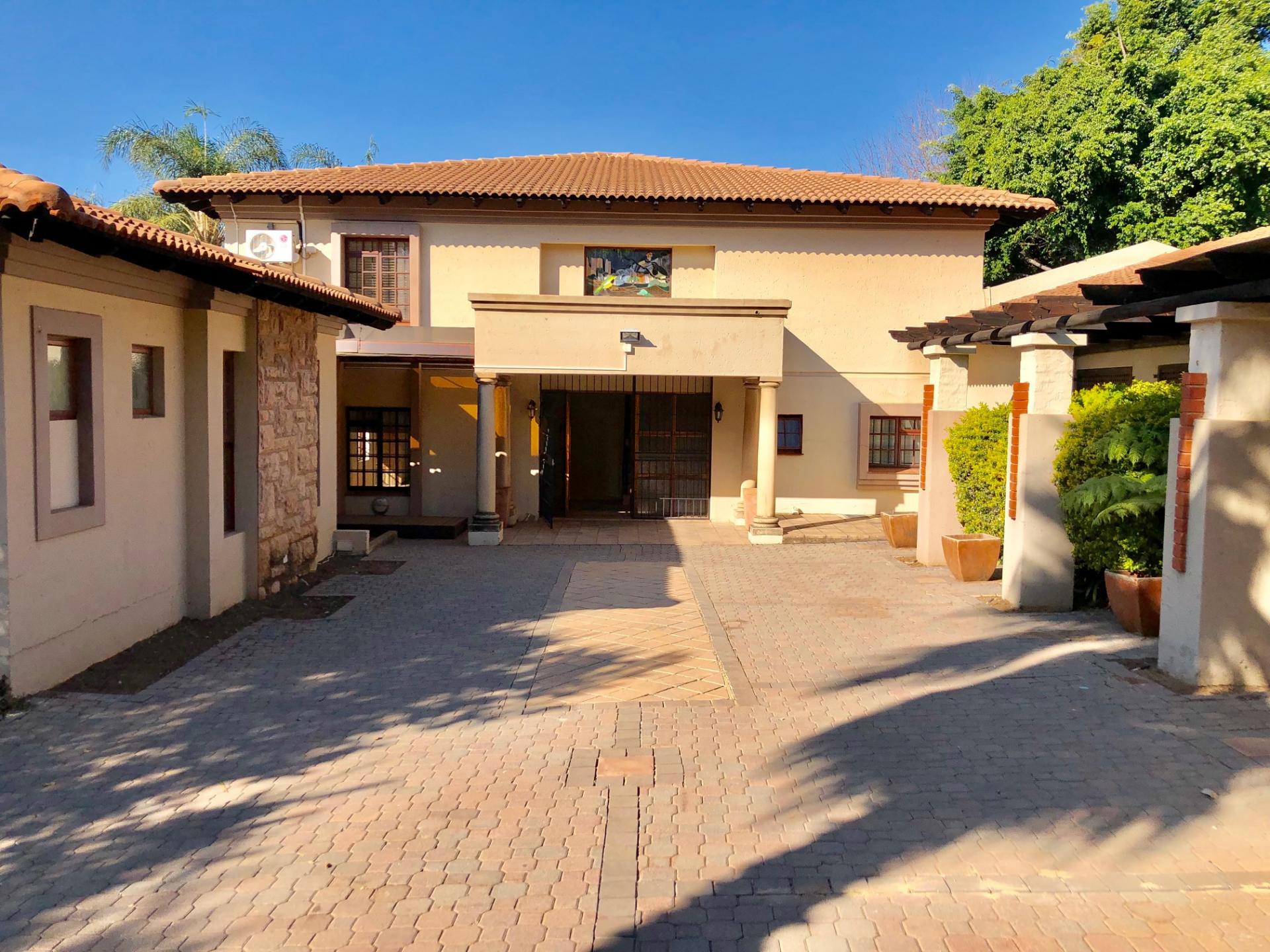 House for sale with 5 bedrooms, Waterkloof Park, Pretoria | Fine & Country