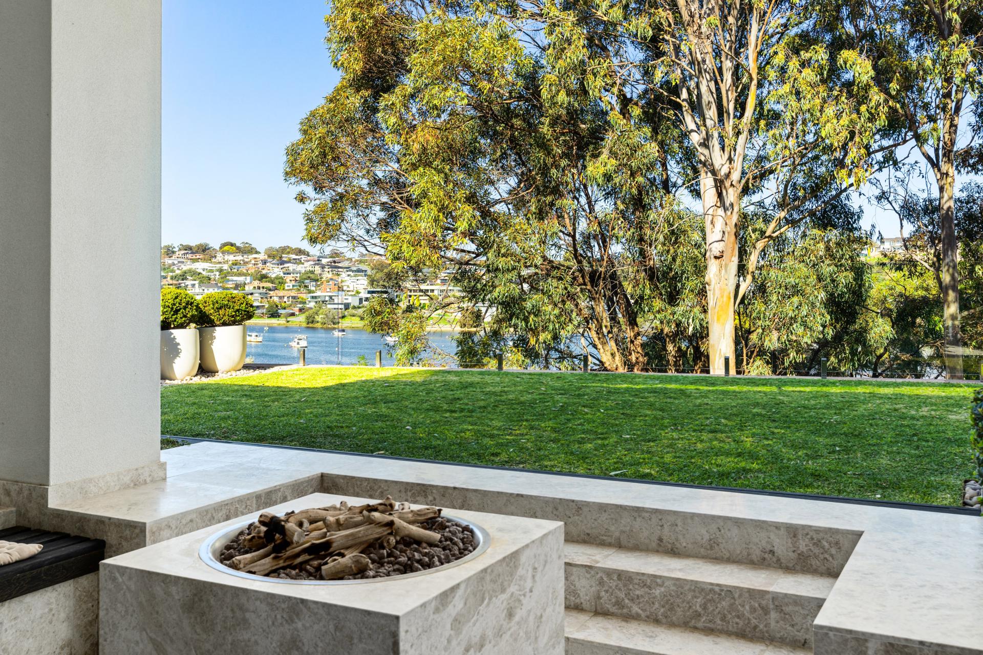 Detached House for sale with 5 bedrooms, Colonial Gardens, Mosman Park