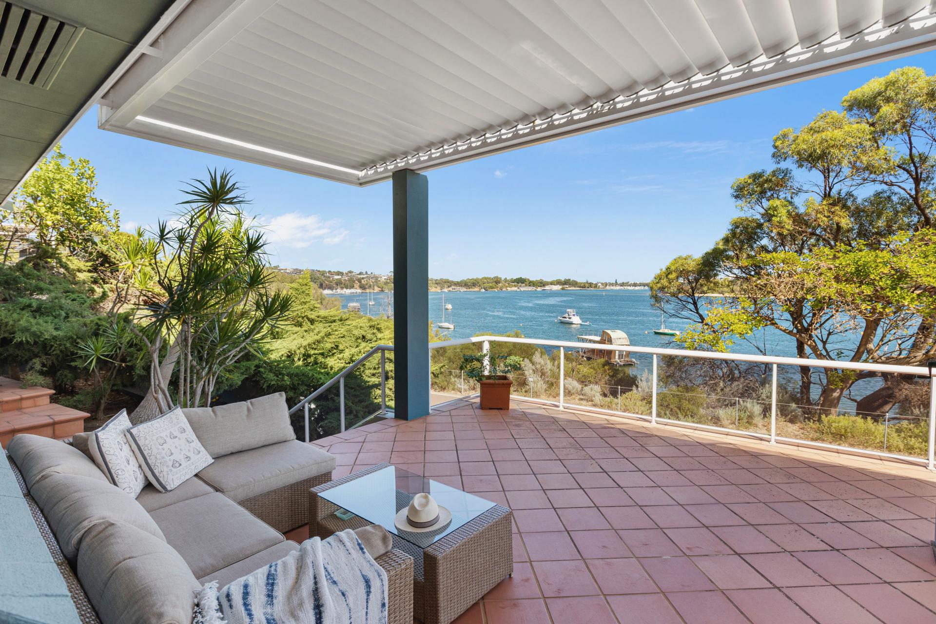 House for sale with 5 bedrooms, 48 BLACKWALL REACH PARADE Fine & Country