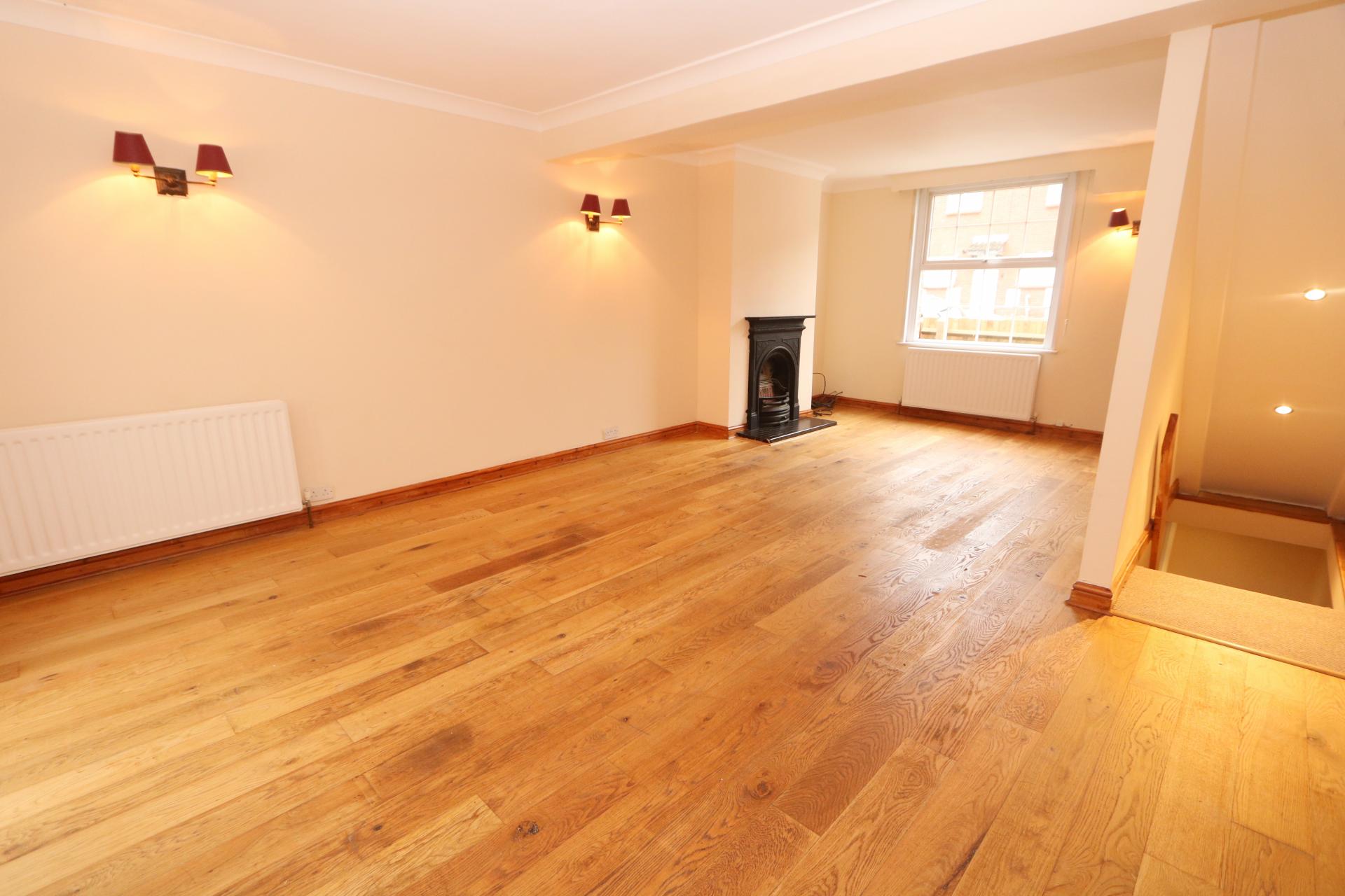 3 Bedroom House For In Milton Keynes Lonsdale Milton Keynes