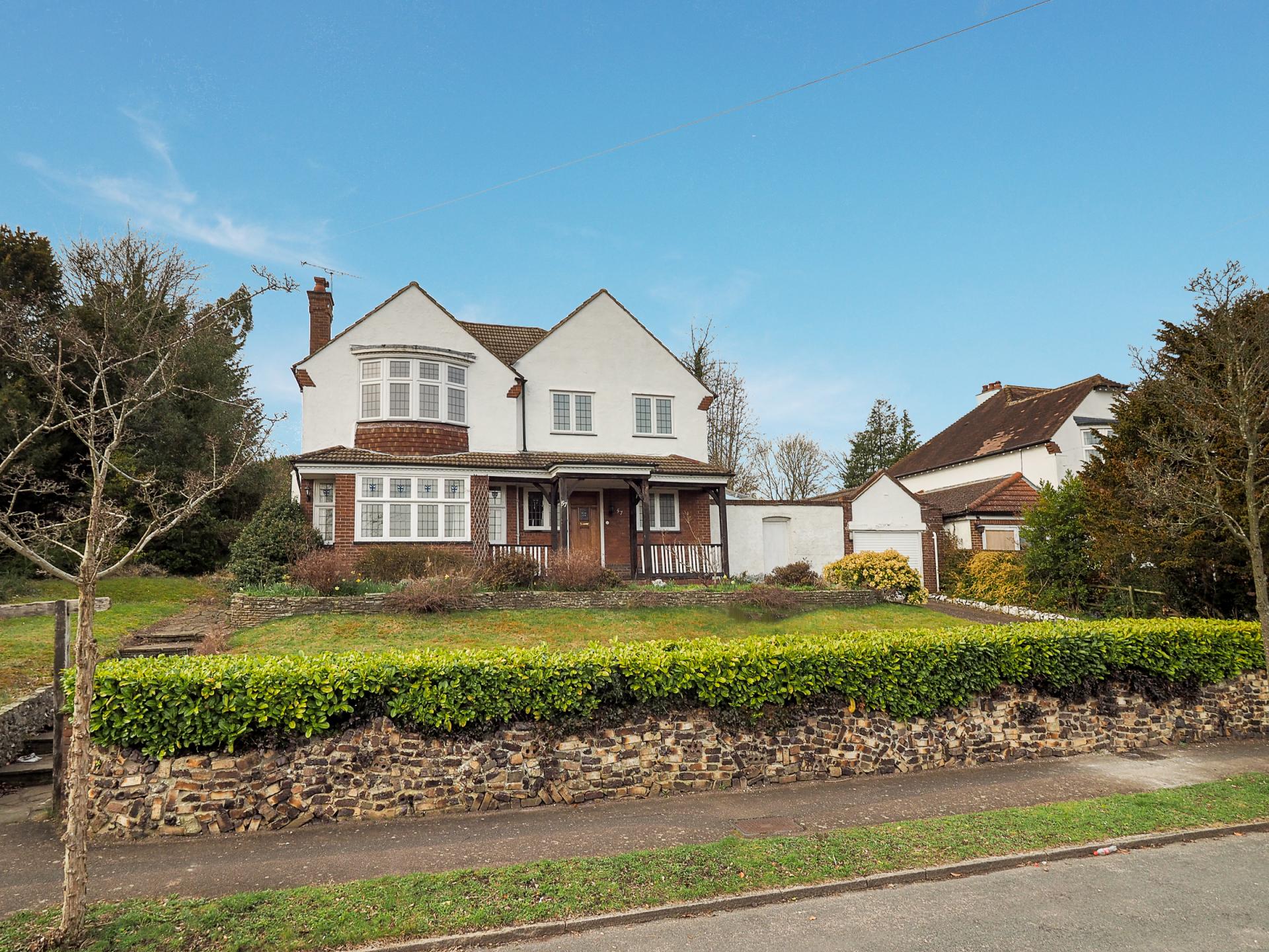 5 bedroom Detached House for rent in Purley
