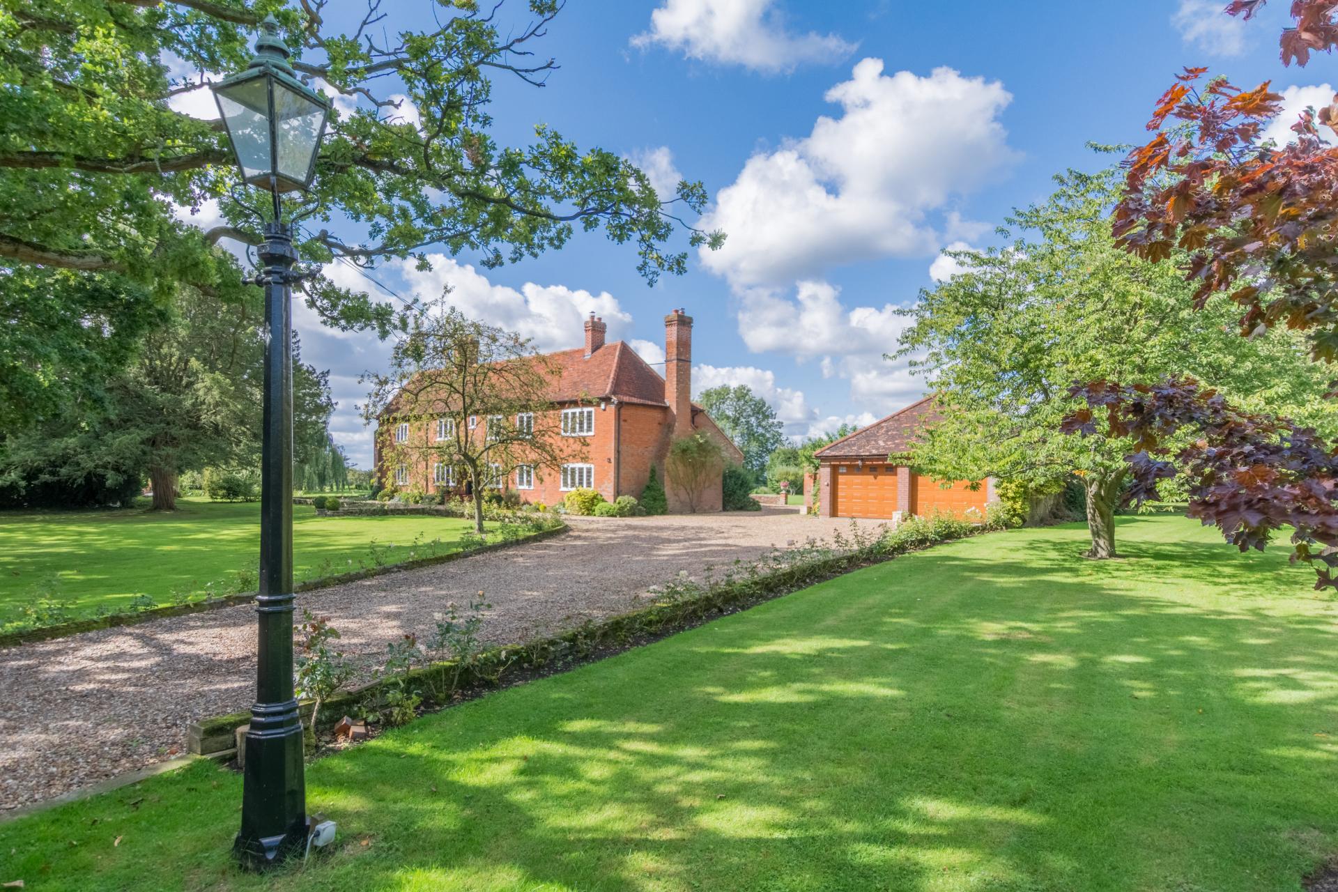 5 bedroom Country House for sale in Upper Nazeing