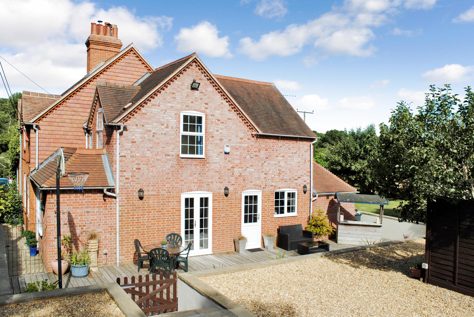 4 bedroom Cottage for sale in Newbury