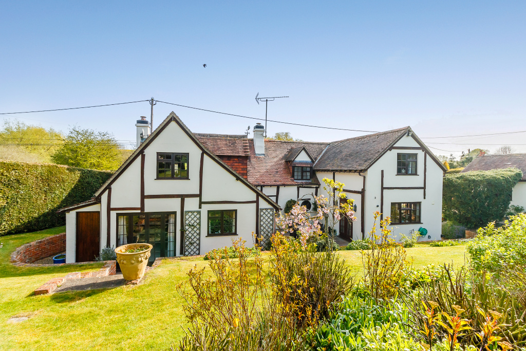 4 bedroom House for sale in Newbury