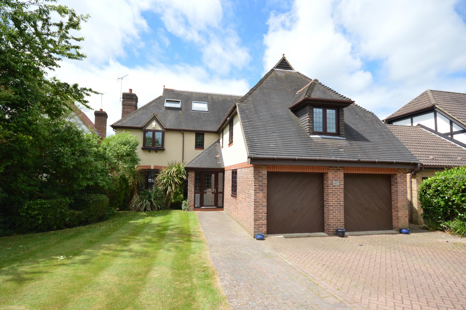 7 bedroom House for sale in Tadworth