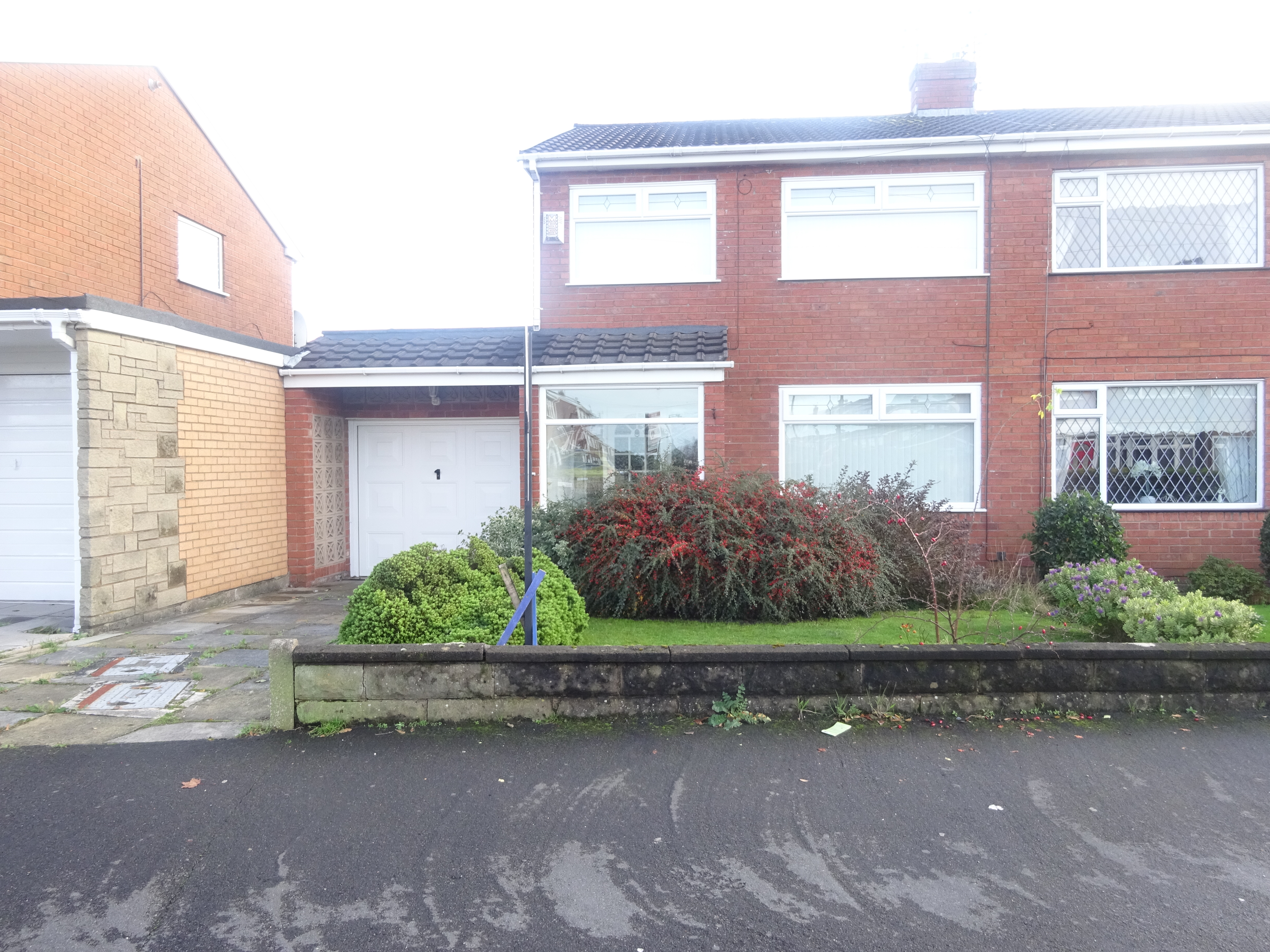24_douglas_drive